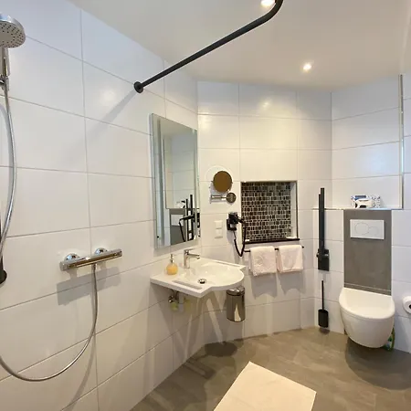 Zum Lindenwirt 4* Oberweser