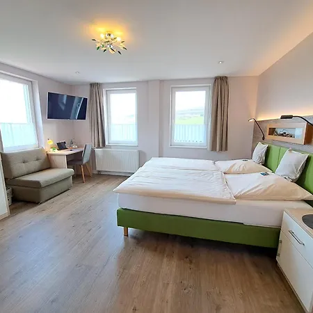 Gæstehus Zum Lindenwirt 4*